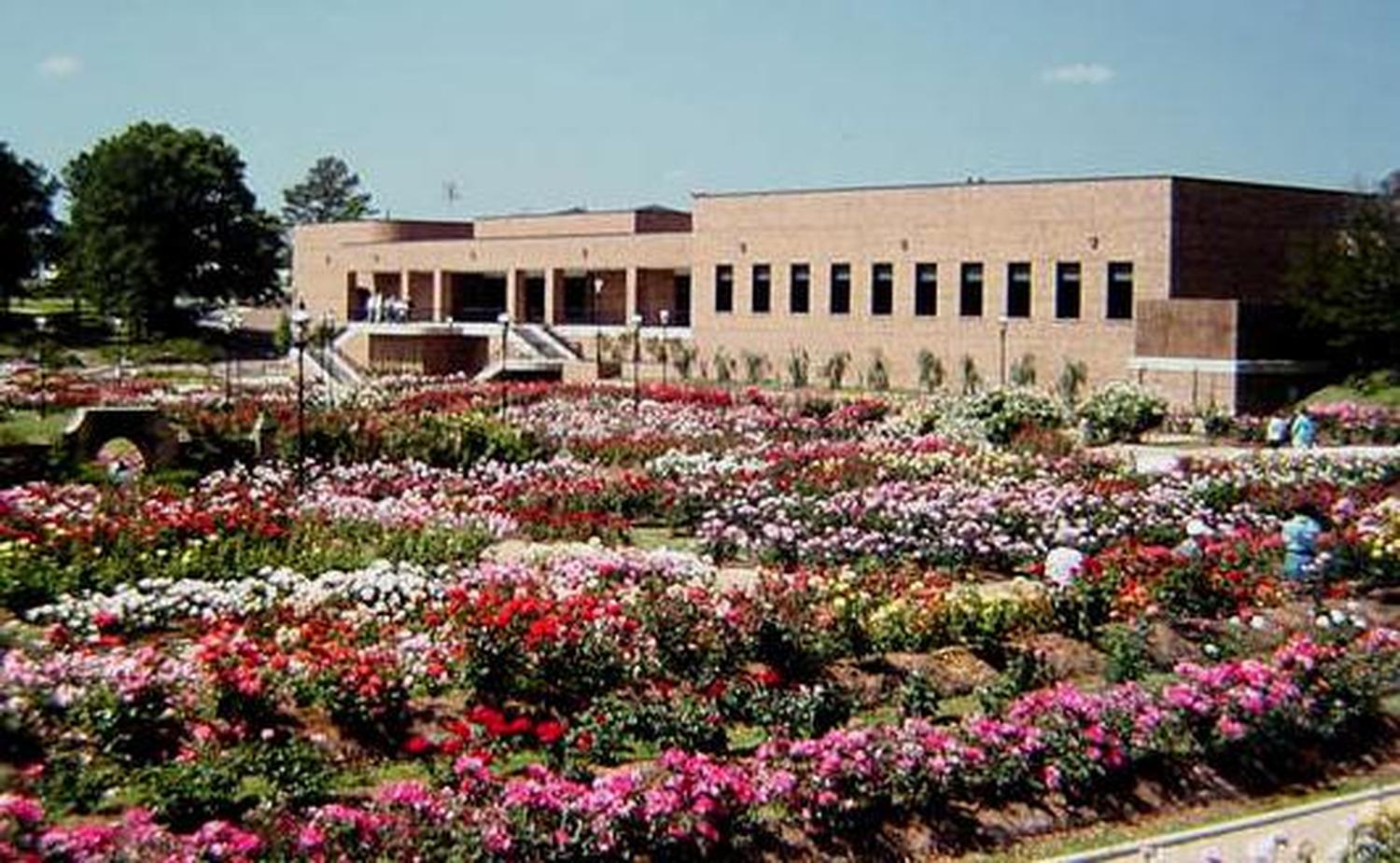 Tyler Rose Garden Center & Rose Museum — exterior
